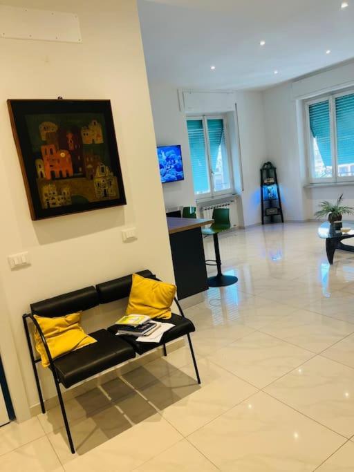 Orizzonte 5 Terre, Viale Italia 221 - Partenza Battelli 5 Terre ลาสเปเซีย ภายนอก รูปภาพ